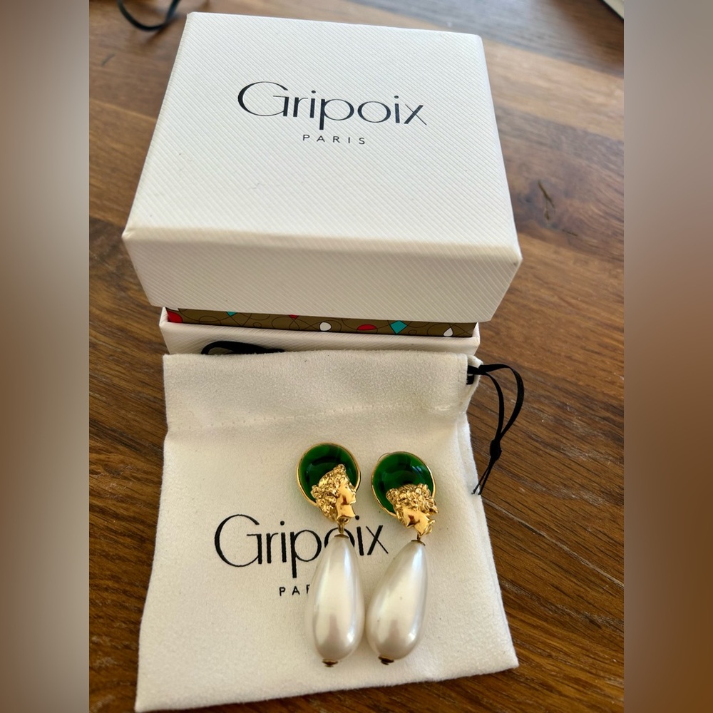 Gripoix Paris-Back to Rome Clip Drop Cameo Earrings with Pearl